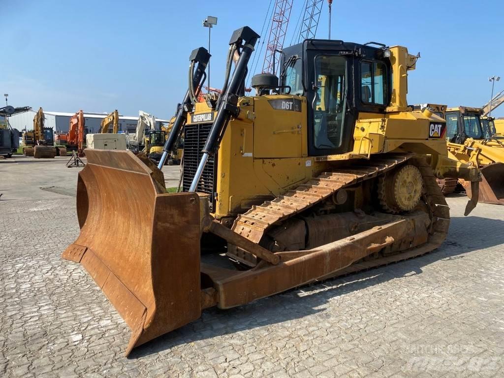 CAT D6T NVT Telaketjupuskutraktorit