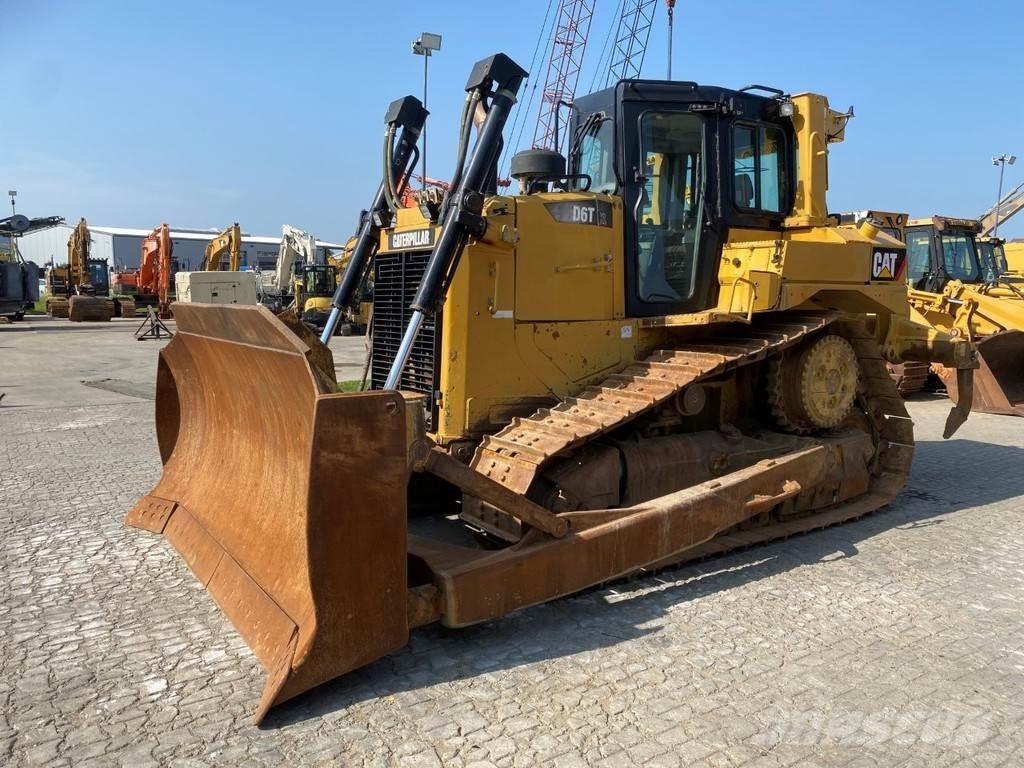 CAT D6T NVT Telaketjupuskutraktorit