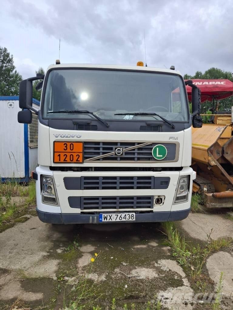  Volvo/Stokota FM/CS Säiliöautot