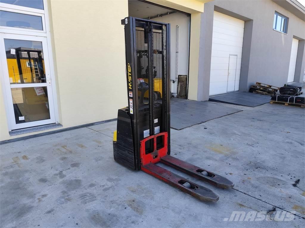 Hyster S1.0E Käyden ajettavat pinoamistrukit