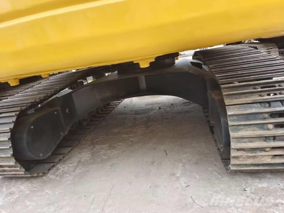 Komatsu PC 200 Telakaivukoneet