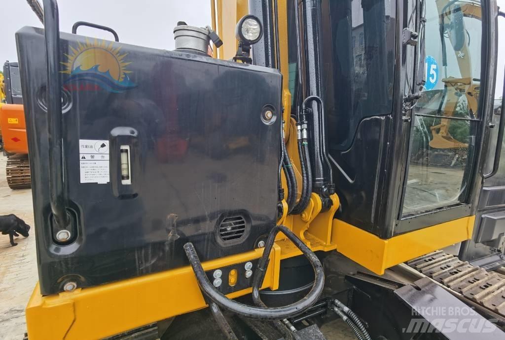 CAT 310 Telakaivukoneet
