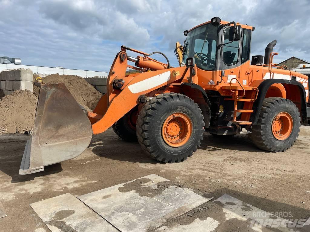 Doosan DL 350 Pyöräkuormaajat
