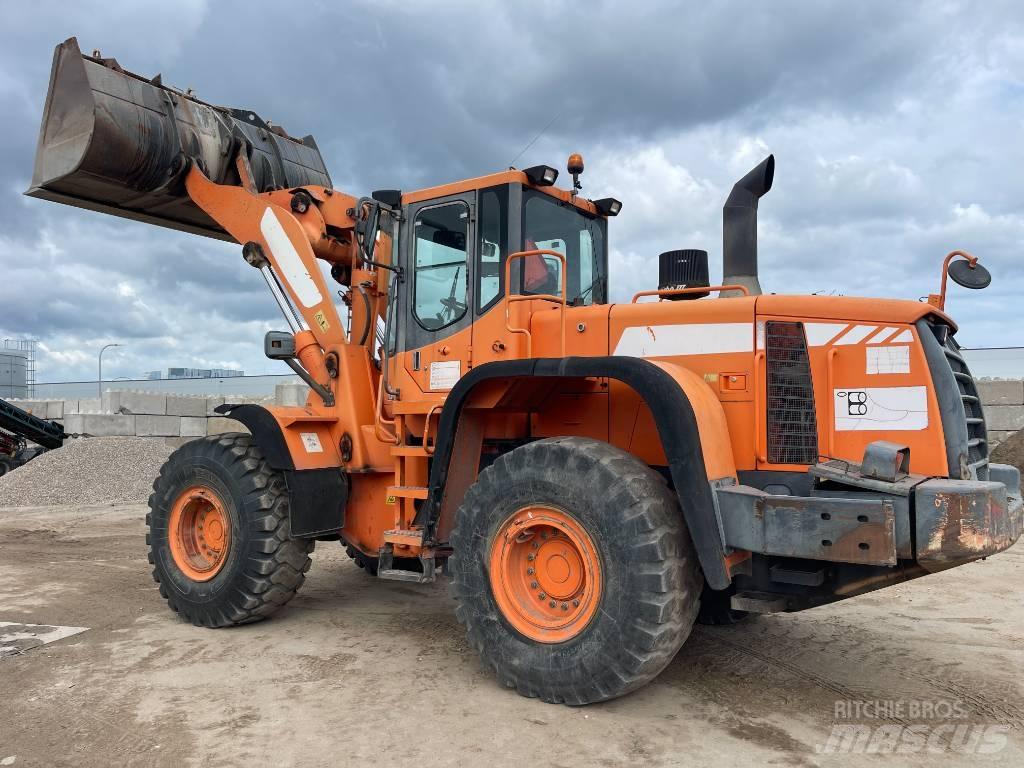 Doosan DL 350 Pyöräkuormaajat