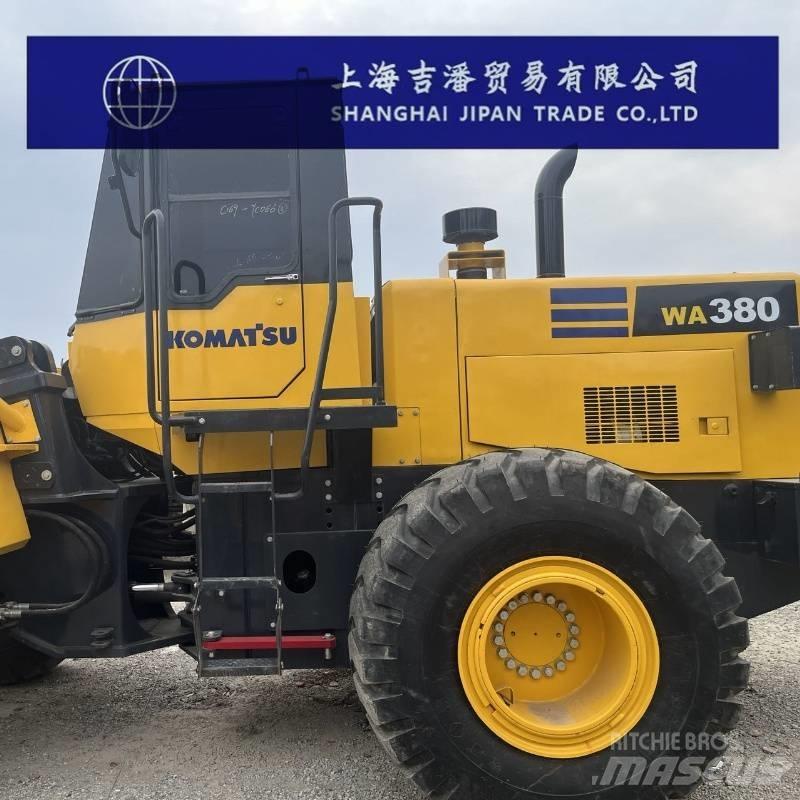 Komatsu WA 380 Pyöräkuormaajat