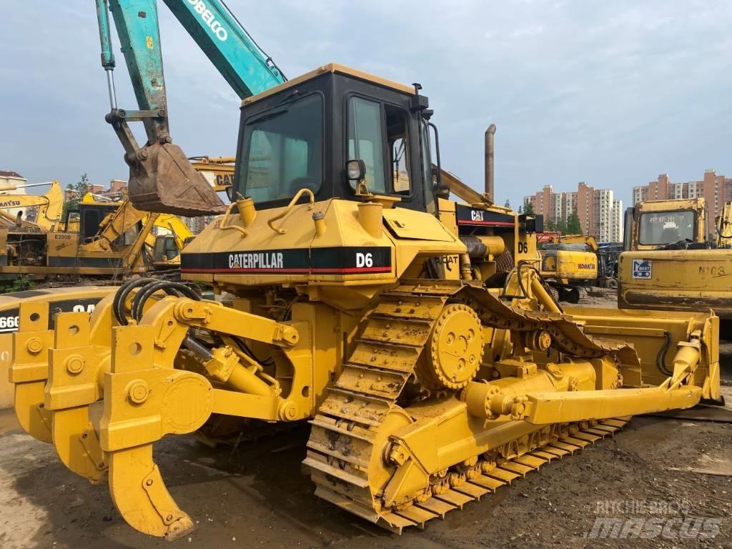 CAT D6R Telaketjupuskutraktorit