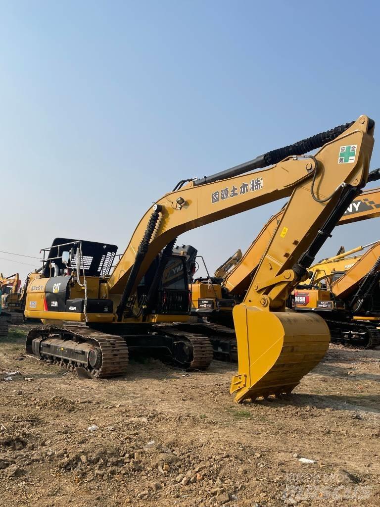 CAT 329D2 Midikaivukoneet 7t - 12t