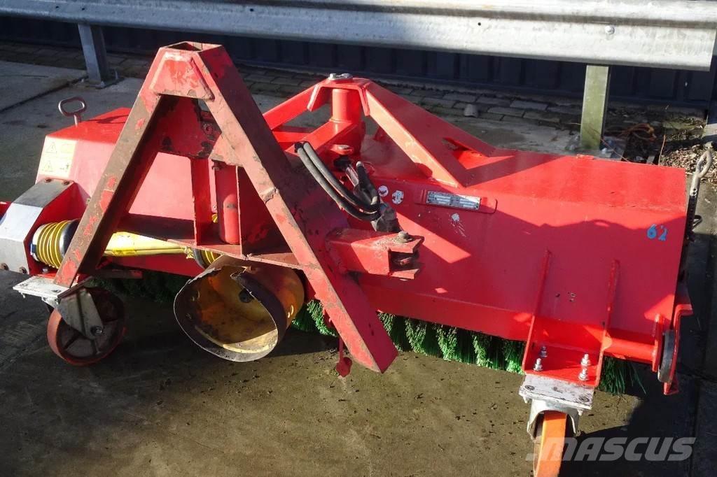 Dücker Veegmachine Lakaisuautot