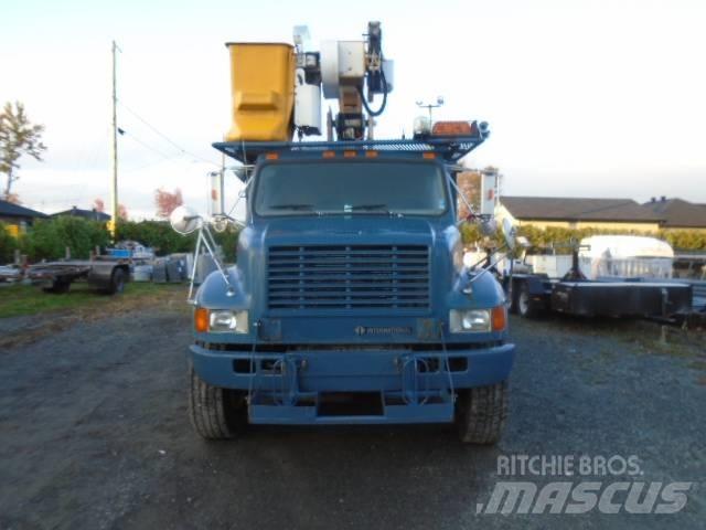International F 4900 Nostolava-autot