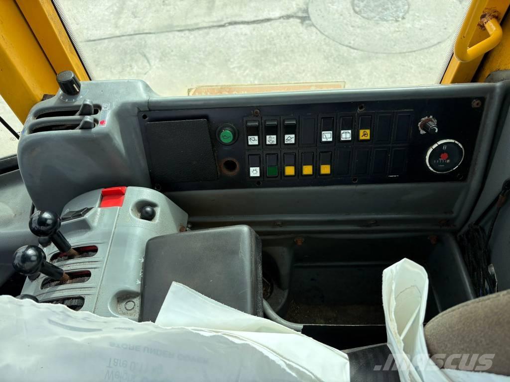 Volvo L110E Pyöräkuormaajat