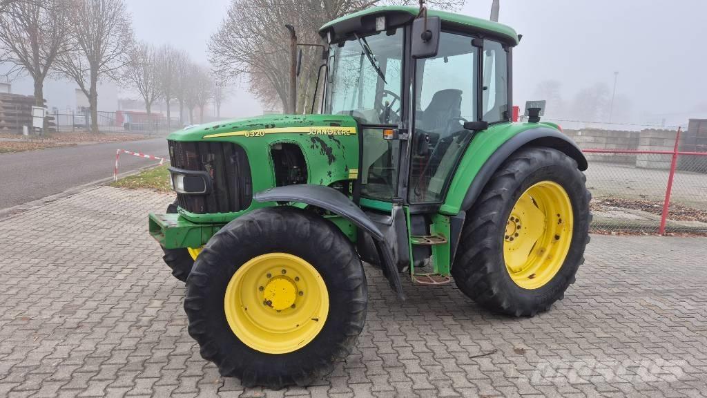 John Deere 6320 SE Traktorit