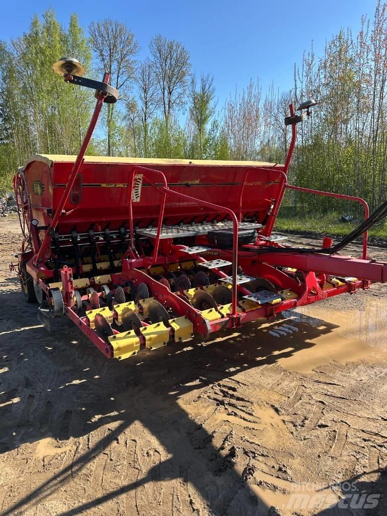 Väderstad Rapid400C Kylvökoneet