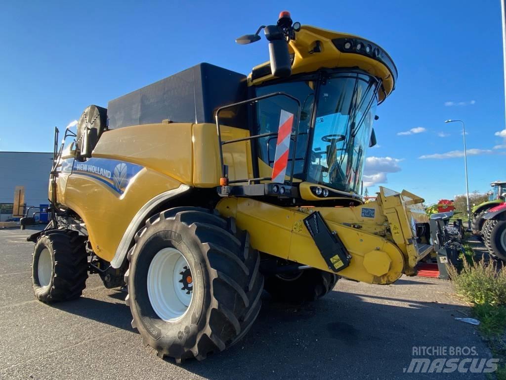 New Holland CX 8.90 Leikkuupuimurit