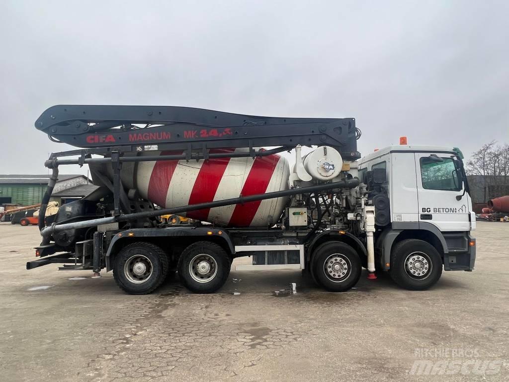 Mercedes-Benz 3244 Betonipumppuautot