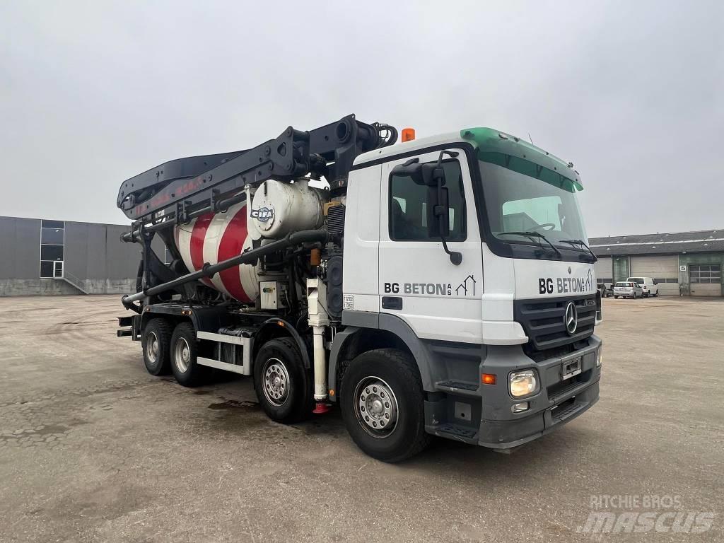 Mercedes-Benz 3244 Betonipumppuautot