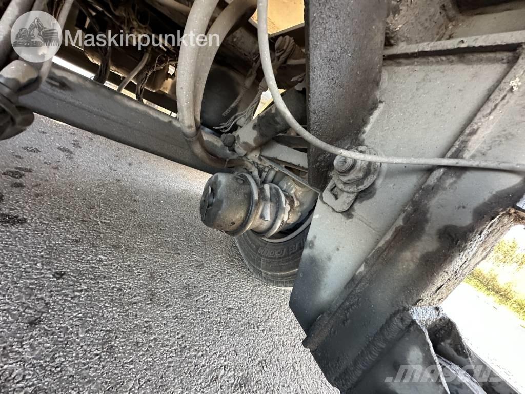 Roadex LVS 38 Vaihtolavaperävaunut