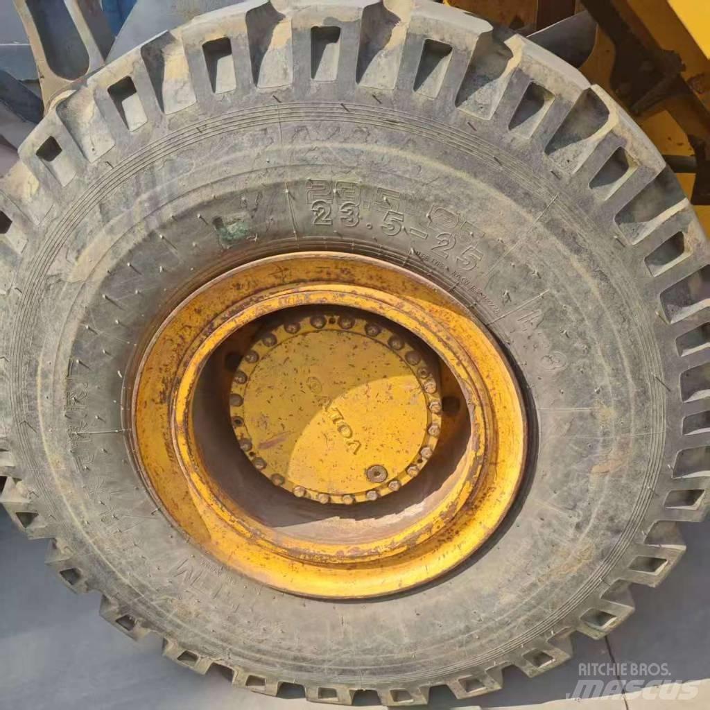 Volvo L 105 Pyöräkuormaajat