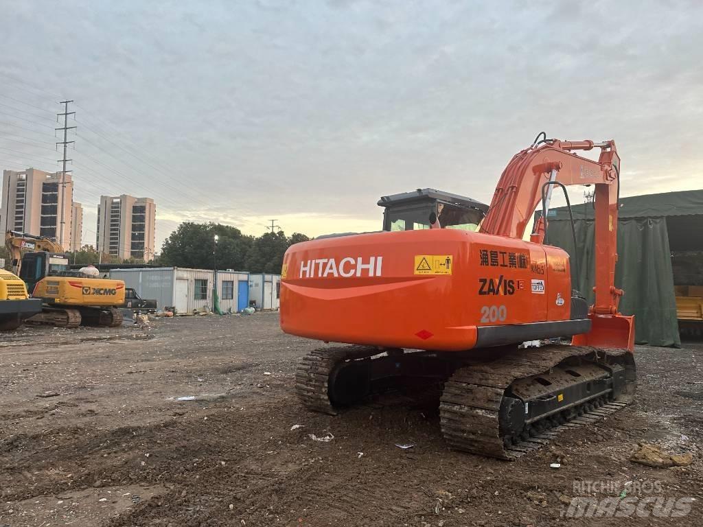 Hitachi ZX 200 Telakaivukoneet