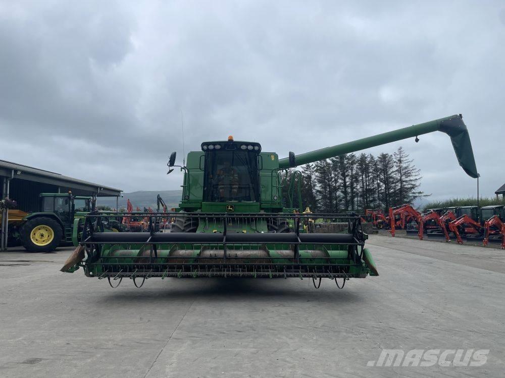 John Deere T 550 Leikkuupuimurit