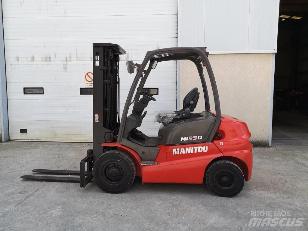 Manitou MI25D Nestekaasutrukit