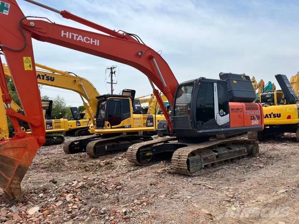 Hitachi ZX 240-3 Telakaivukoneet