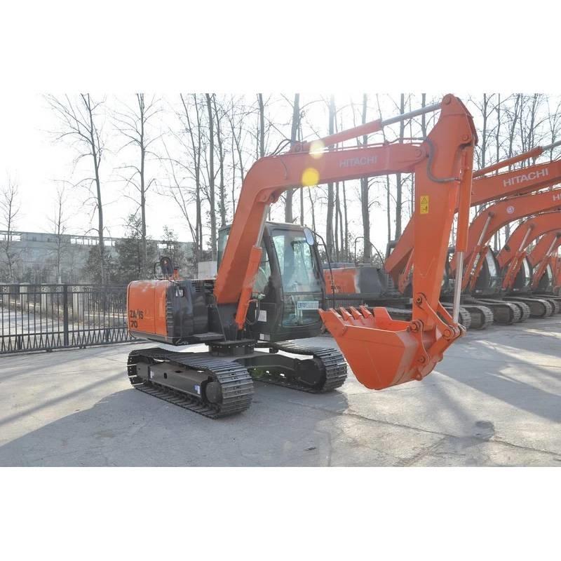 Hitachi zx70 Midikaivukoneet 7t - 12t