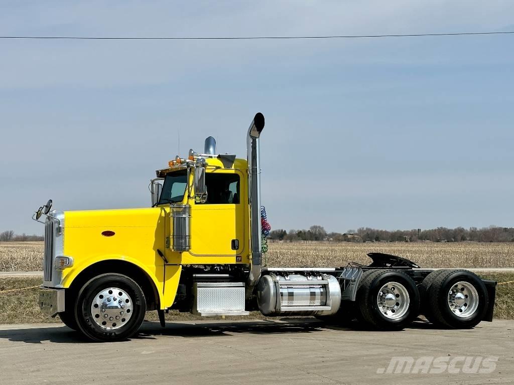 Peterbilt 389 Vetopöytäautot