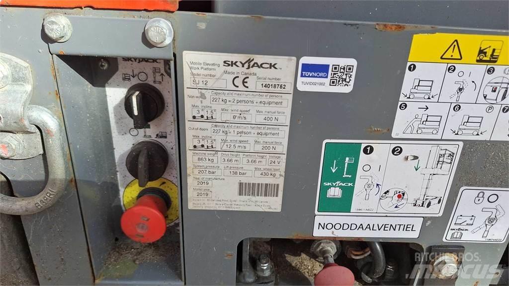 SkyJack SJ12 Muut henkilönosturit