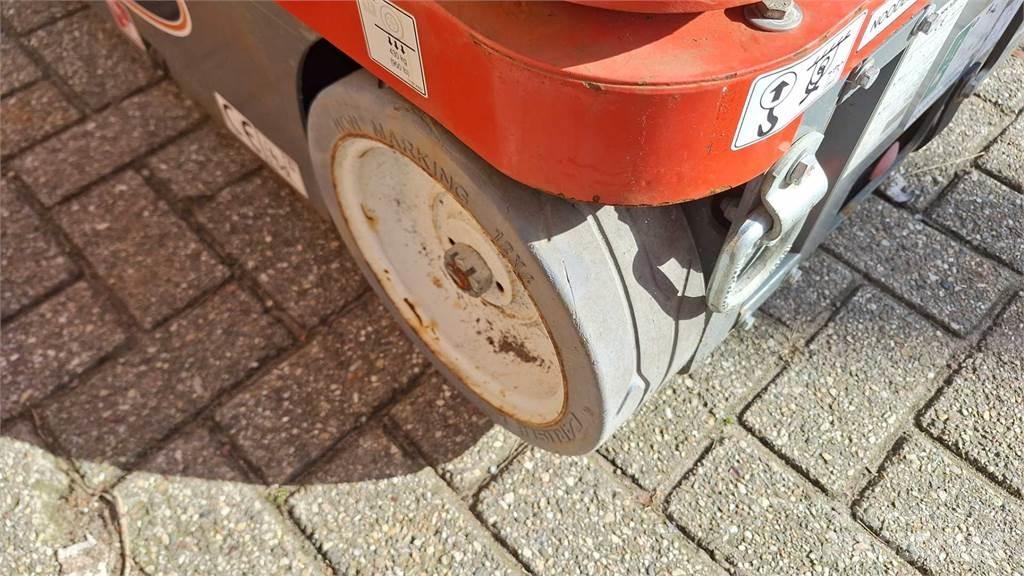 SkyJack SJ12 Muut henkilönosturit
