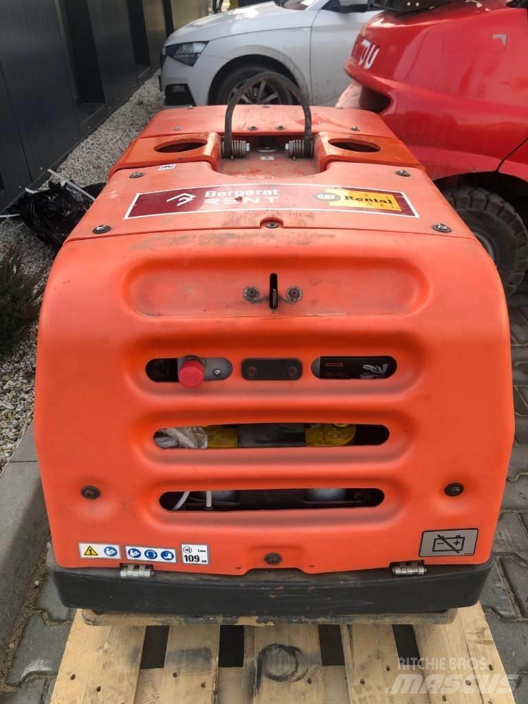 Husqvarna LH804 Tiivistyskoneet