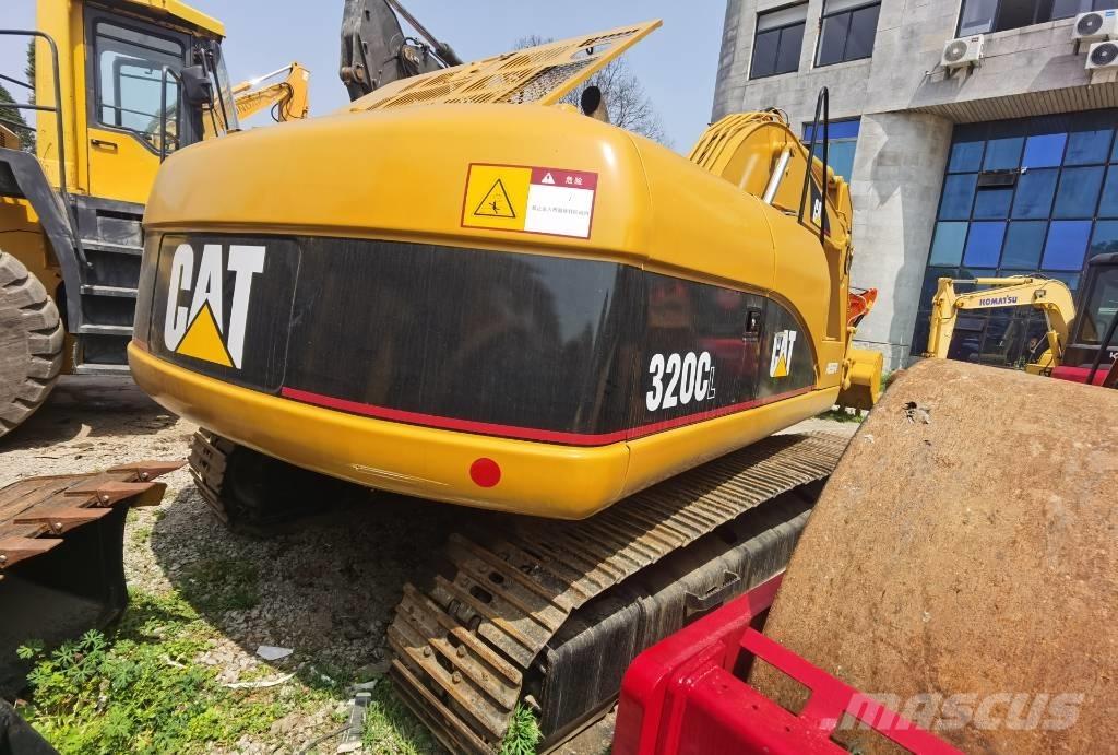 CAT 320 C L Telakaivukoneet