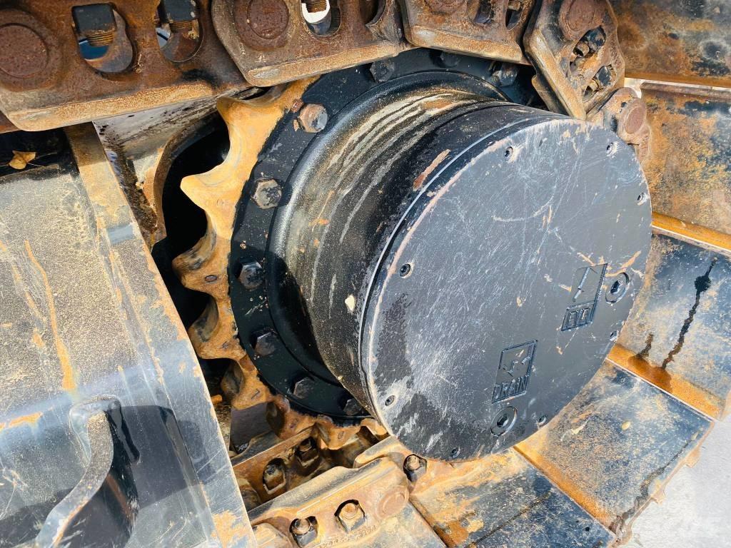 CAT 325 Telakaivukoneet