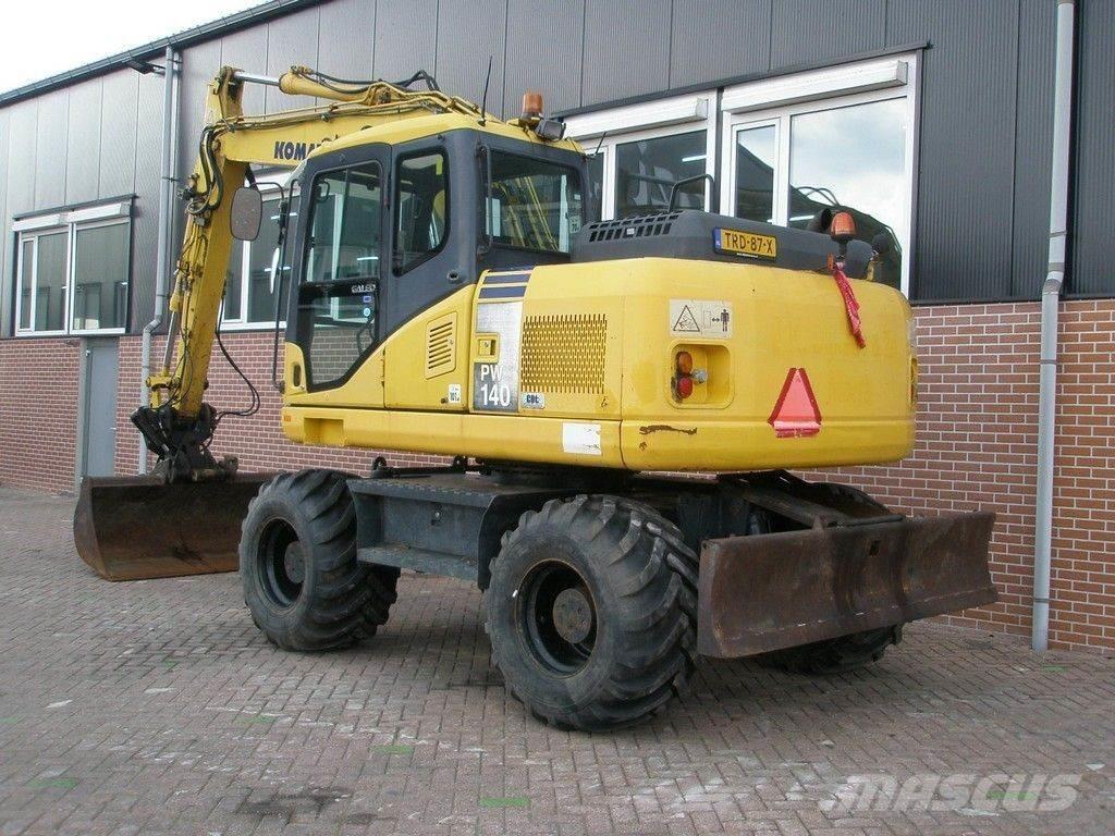 Komatsu PW140-7 Pyöräkaivukoneet
