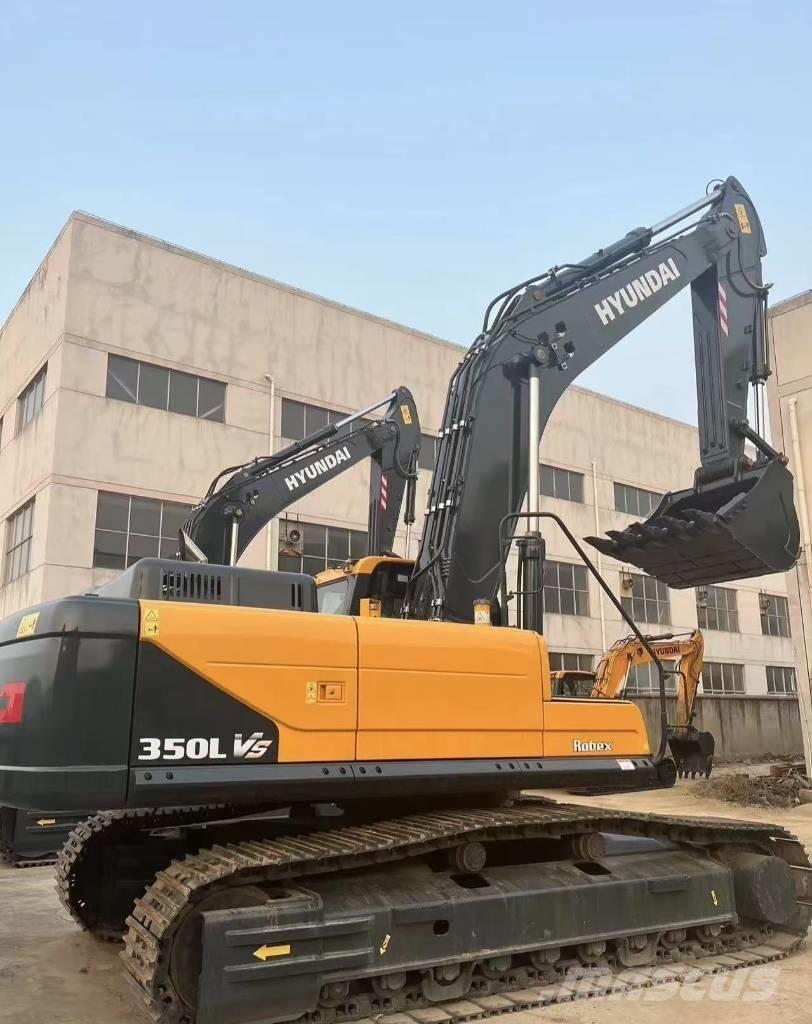 Hyundai 350 L VS Telakaivukoneet