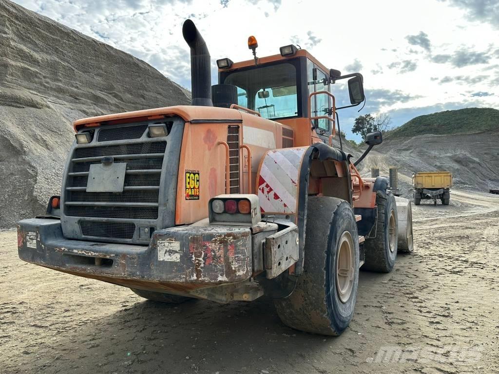 Doosan DL 300 Pyöräkuormaajat