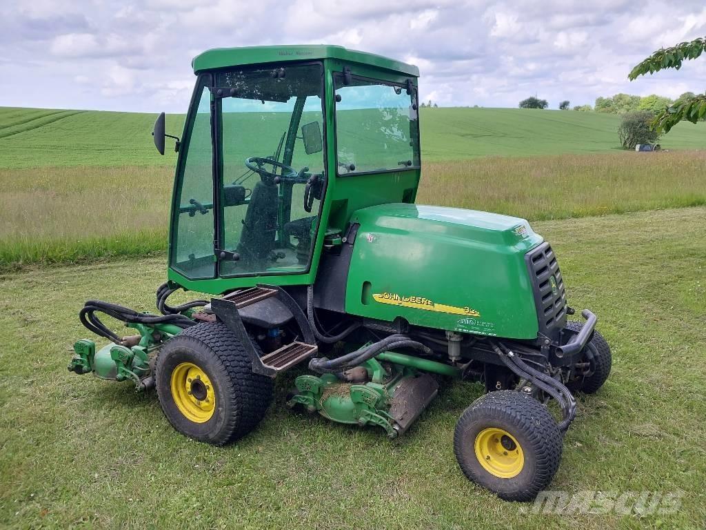 John Deere 3245 C Väyläleikkuri