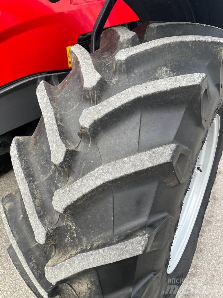 Massey Ferguson 7718 Traktorit