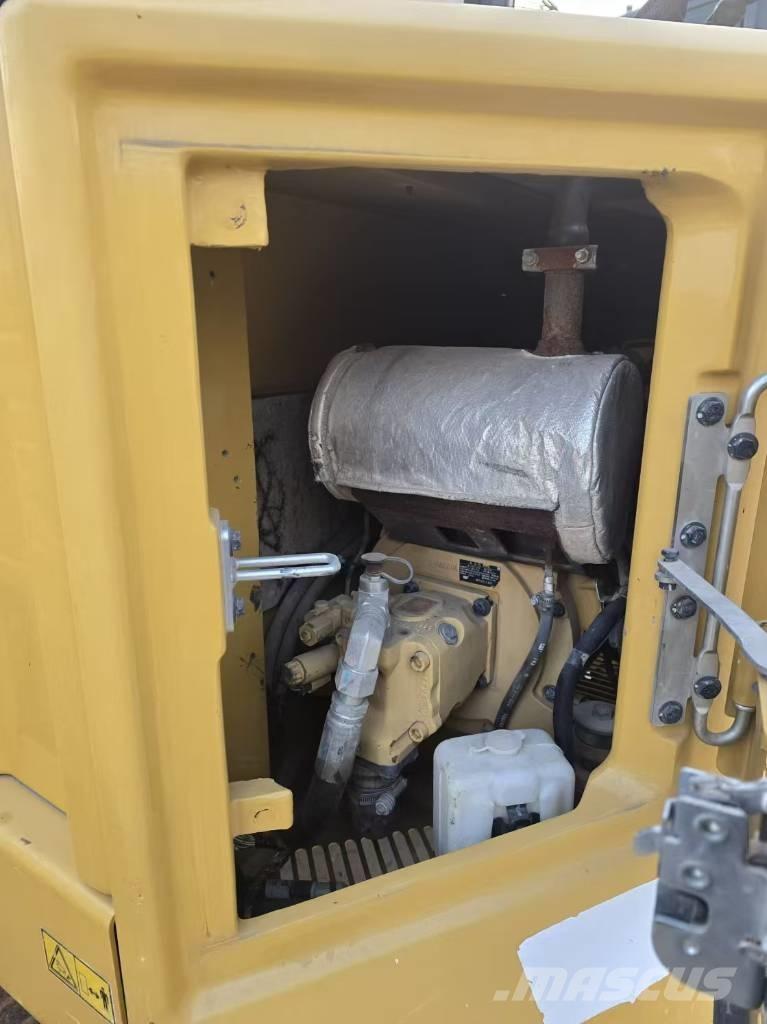 CAT 306 Minikaivukoneet < 7t