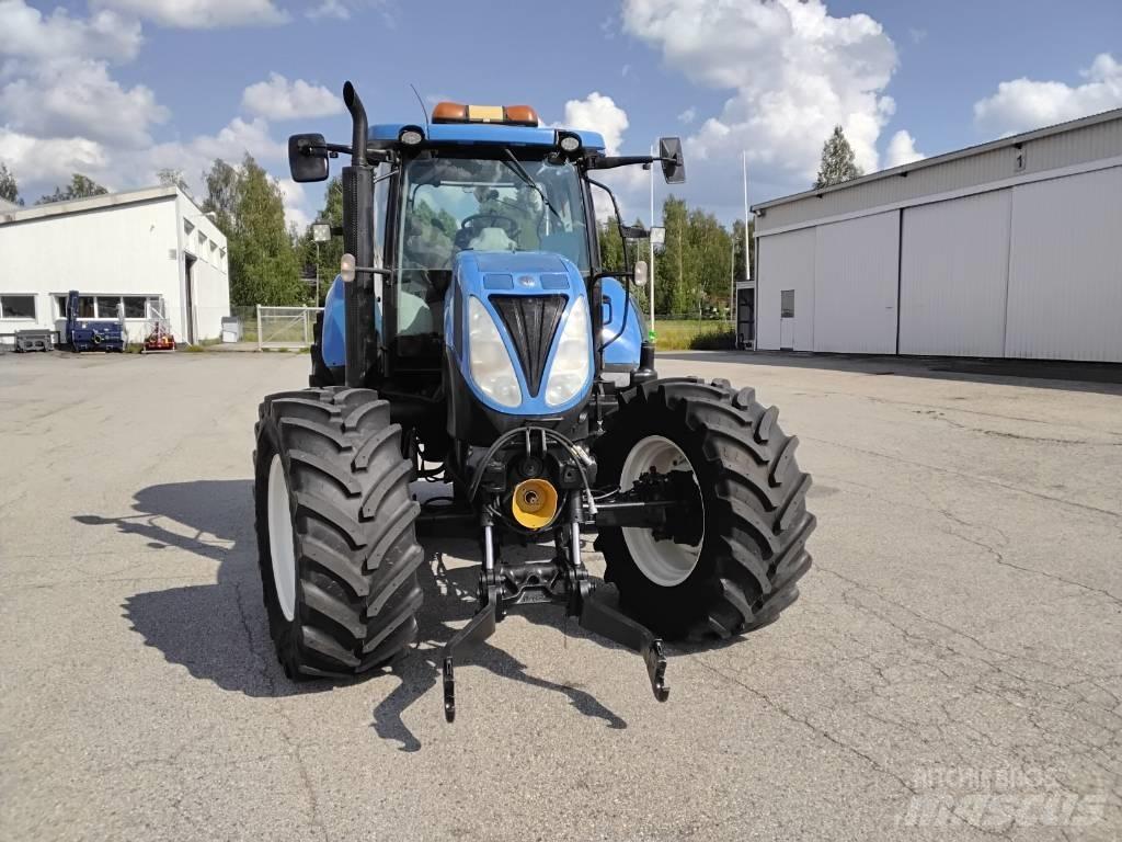 New Holland T6090 Traktorit