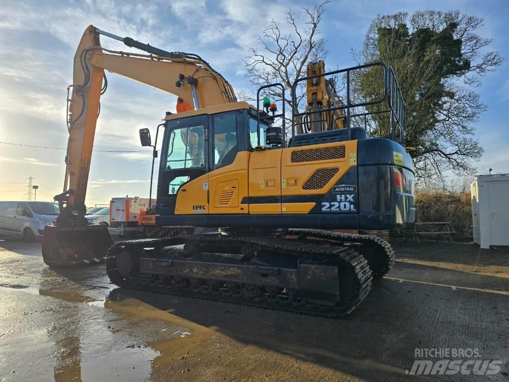 Hyundai HX220L Telakaivukoneet