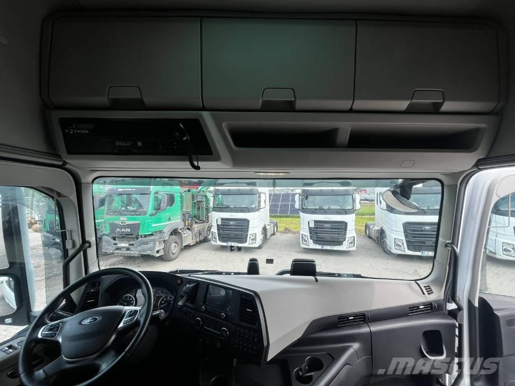 Ford F-Max Vetopöytäautot