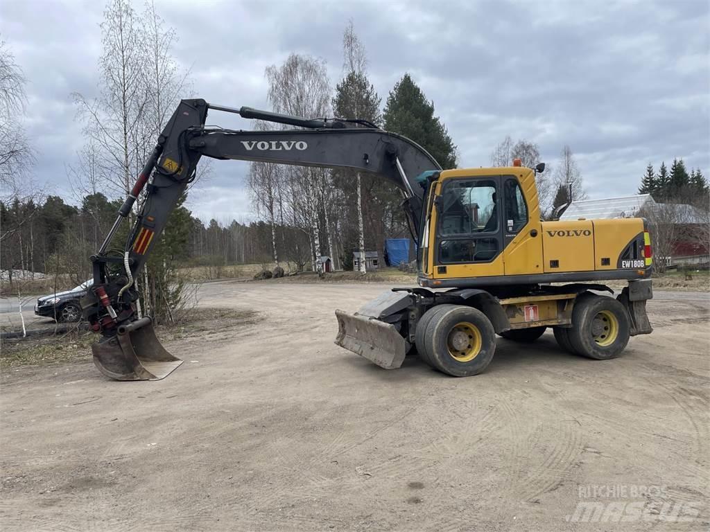 Volvo EW 180 B Pyöräkaivukoneet