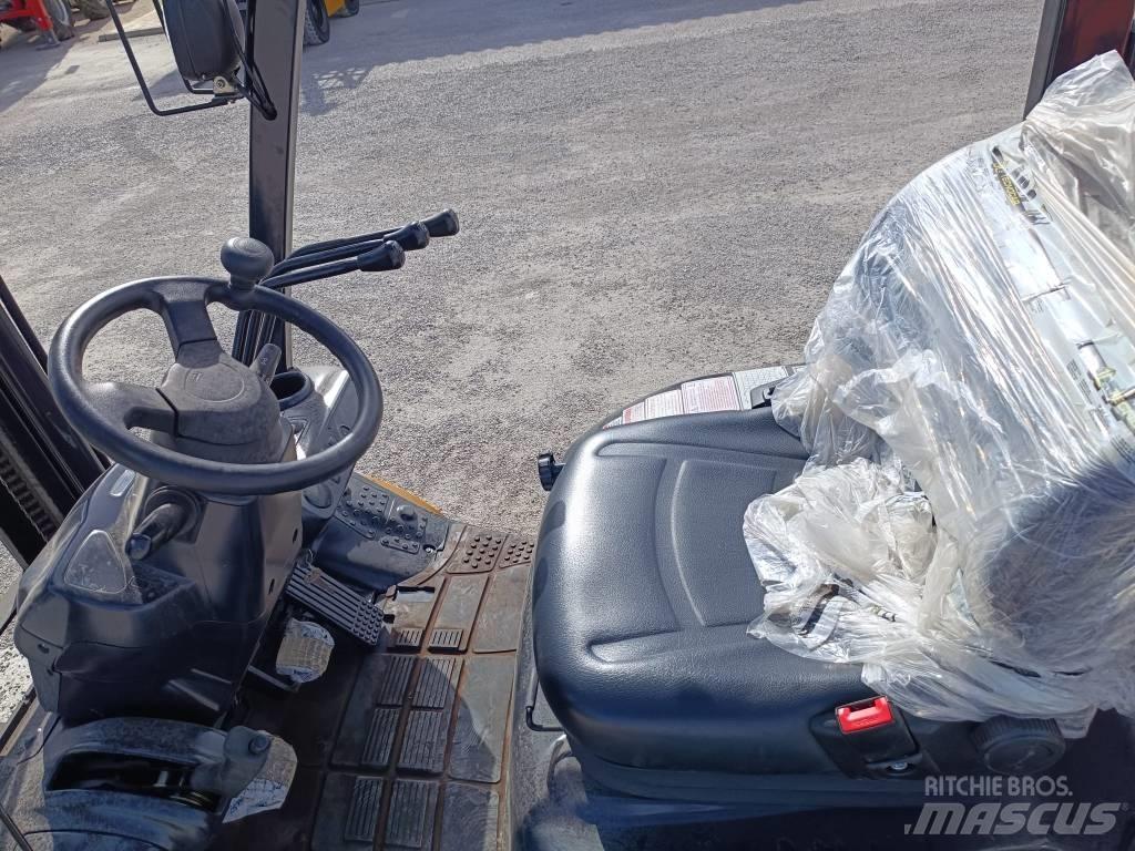  TECNOCAR FG25T-16 Muut haarukkatrukit