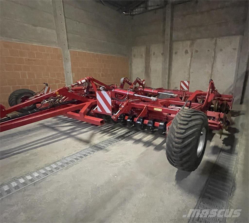 Horsch Joker 6RT Kiekkomultaimet ja lautasäkeet