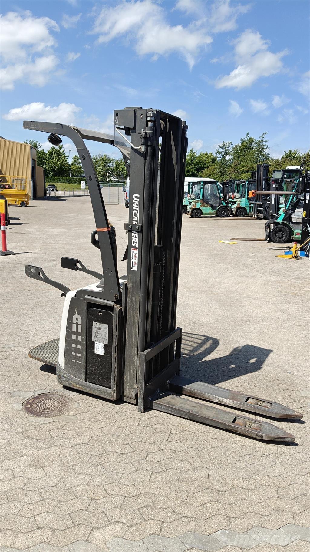 Atlet PSP160 Ajettavat pinoamisvaunut