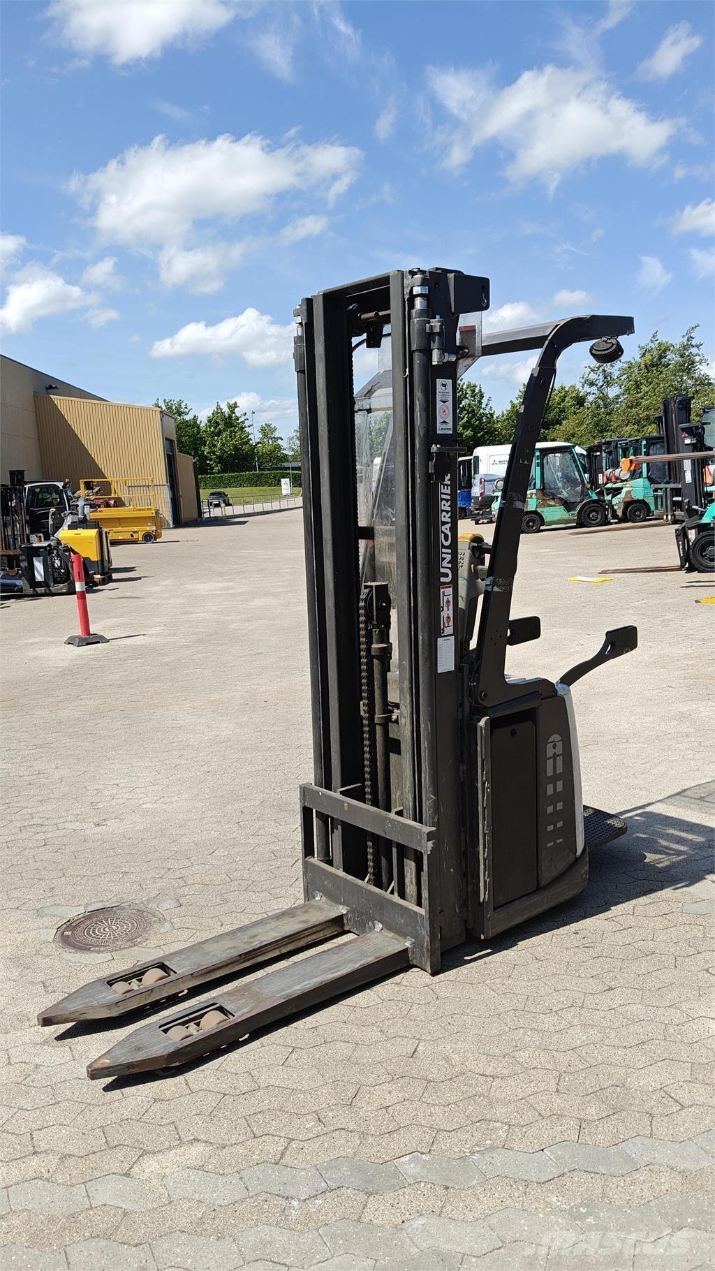 Atlet PSP160 Ajettavat pinoamisvaunut