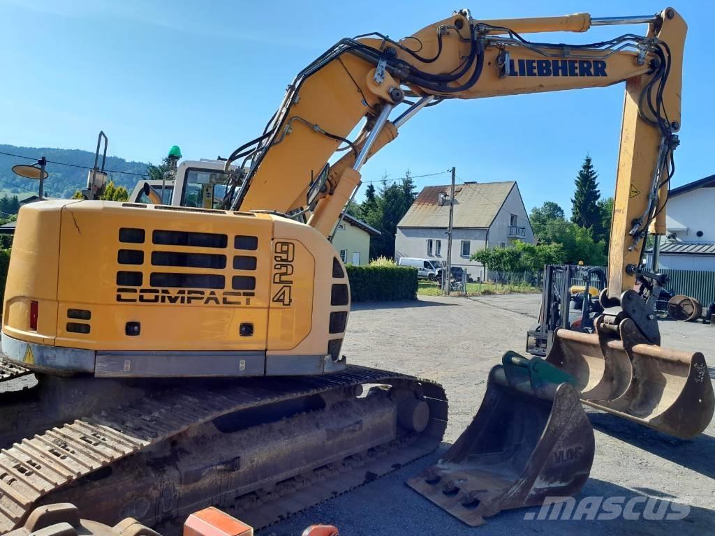 Liebherr R 924 Telakaivukoneet