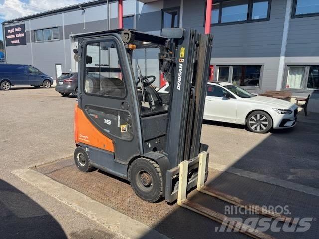Doosan G 18 S-5 Nestekaasutrukit