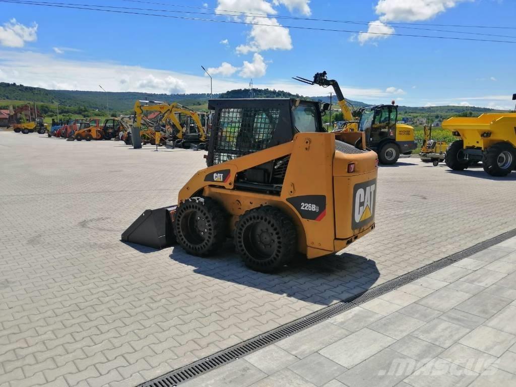 CAT 226 B 3 Liukuohjatut kuormaajat