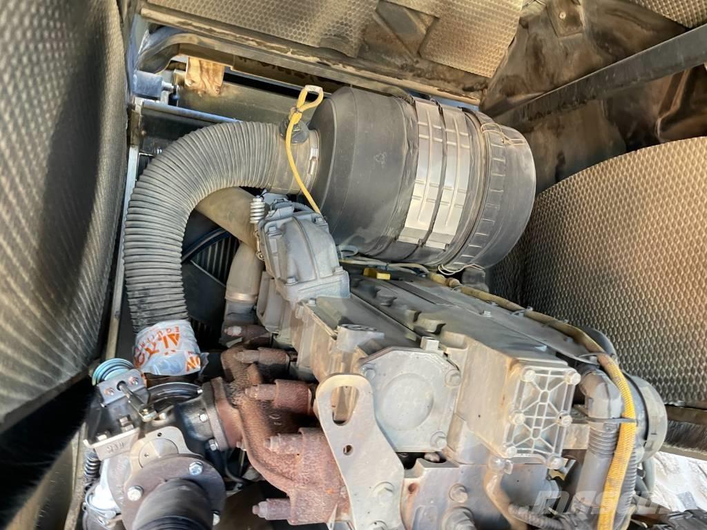 Bomag BW 213 DH-4 Yksivalssijyrät